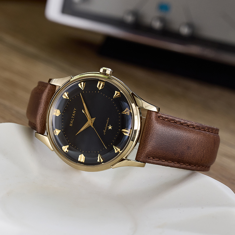 Baltany S4090 개다리 러그가 있는 파이팬 다 - Omega Watch Constellation 리뷰 및 가격