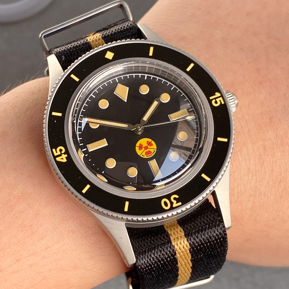 탄도리오 다이브 워치, 일본 NH35 무브먼트, 돔형  - Seiko Watch Presage 리뷰 및 가격