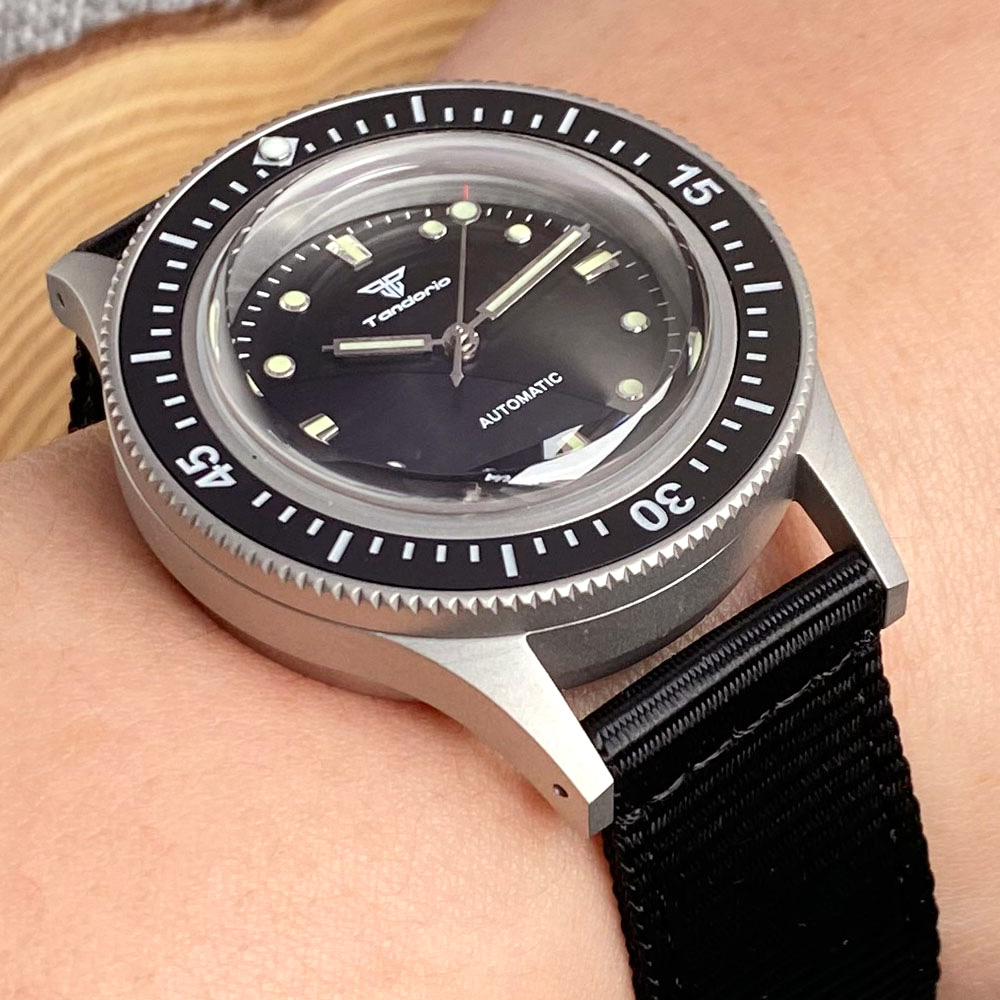 탄도리오 다이브 워치, 일본 NH35 무브먼트, 돔형  - Seiko Watch Presage 리뷰 및 가격